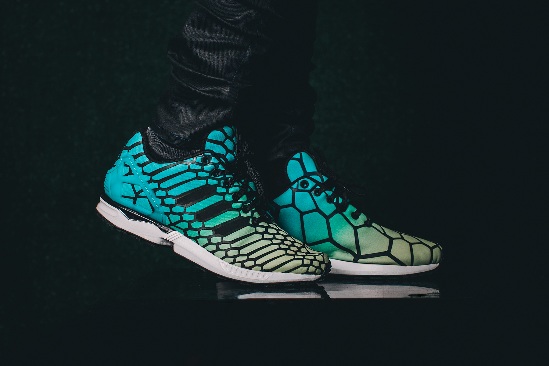 adidas-Originals-Women-ZX-Flux-Green-1